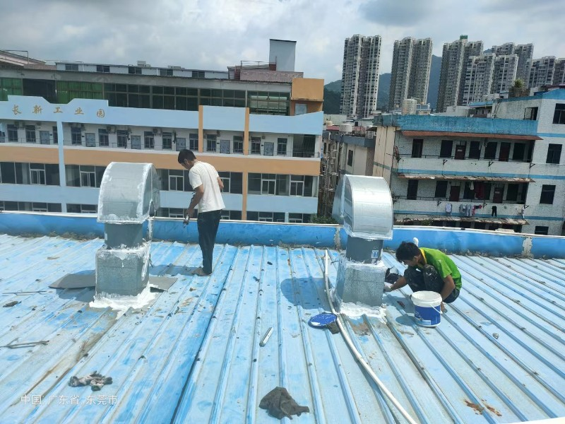 利川钢结构屋面涂料维修方法